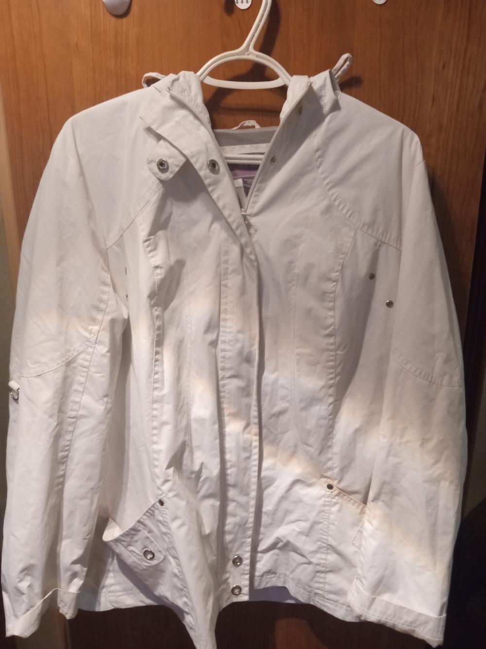 Laura Scott Woman's White Hooded Jacket